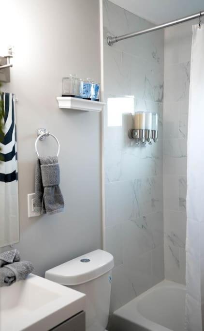 1 Bedroom Stylish Oasis Omaha Eksteriør billede